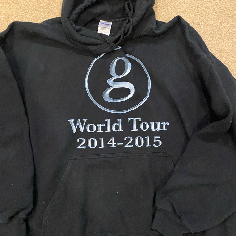 Vintage Garth Brooks Heavy Blend Hoodie in Black